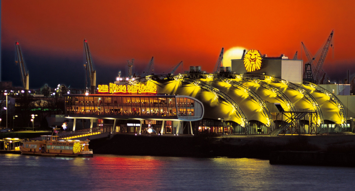 KDL HAM Stage Theater im Hafen hoch